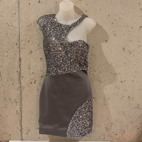 Arden B Exclusive Dresses & Skirts - Arden B Exclusive Silver Sequin and Satin Mini Party Dress - Size M